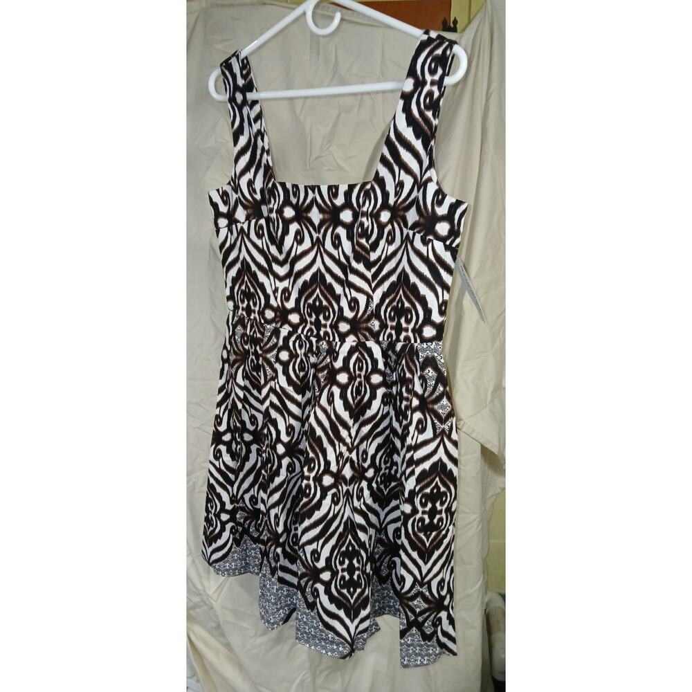 Women Dress By Eva Mendes Sz 12 Brown/Ivory Sleeveless Fit Flare with PocketsNWT